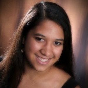 Meet your Posher, Gabriela